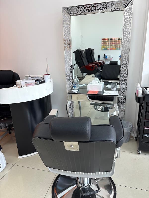 The Brows Lounge, Waterlooville