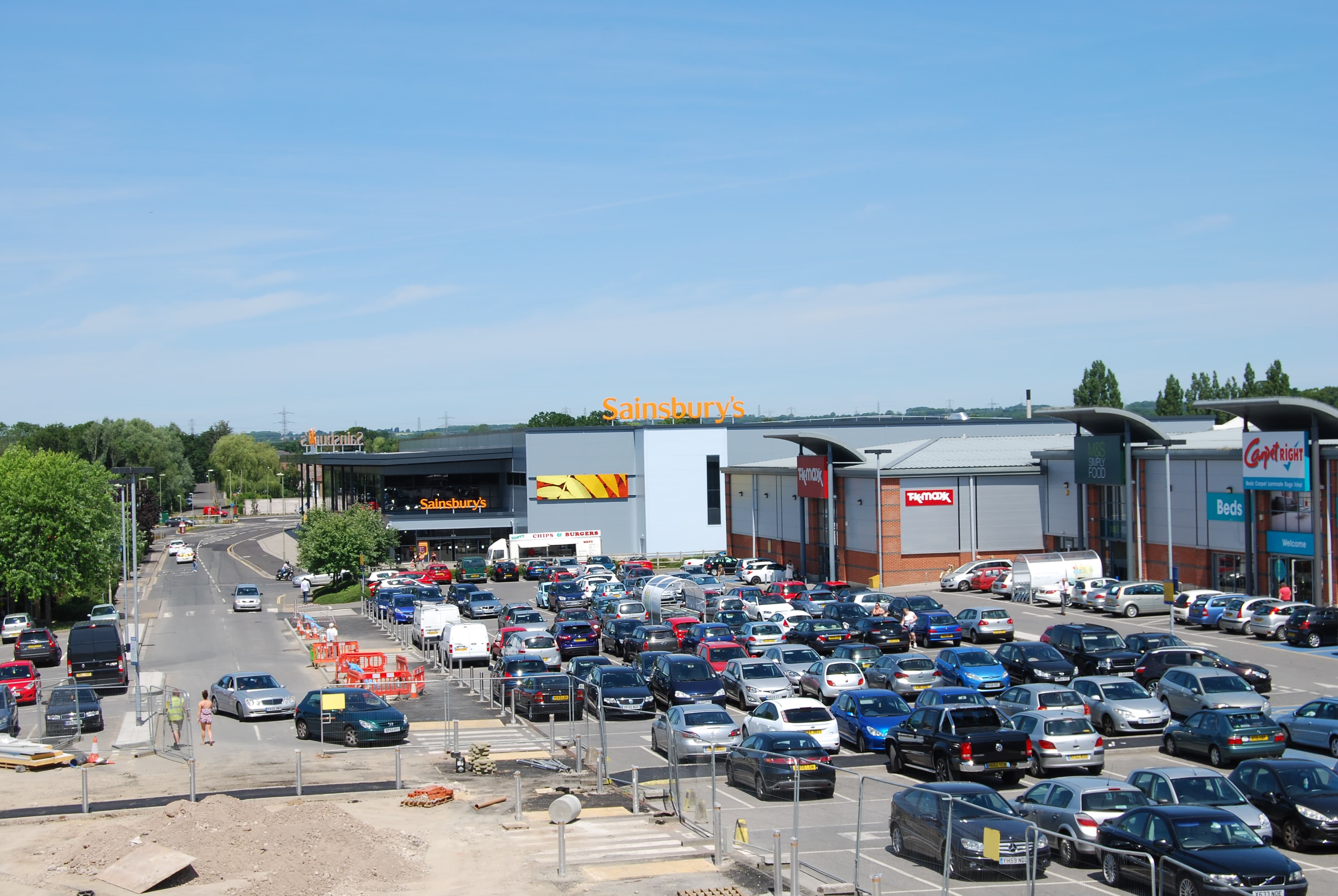 Wellington Retail Park, Waterlooville — anchor stores and car park